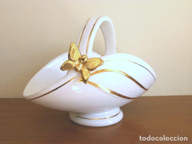 Antiguidades: Cesta de Cer&aacute;mica artistica decorada en Oro de Ley - 16x21 cm 630 gr.