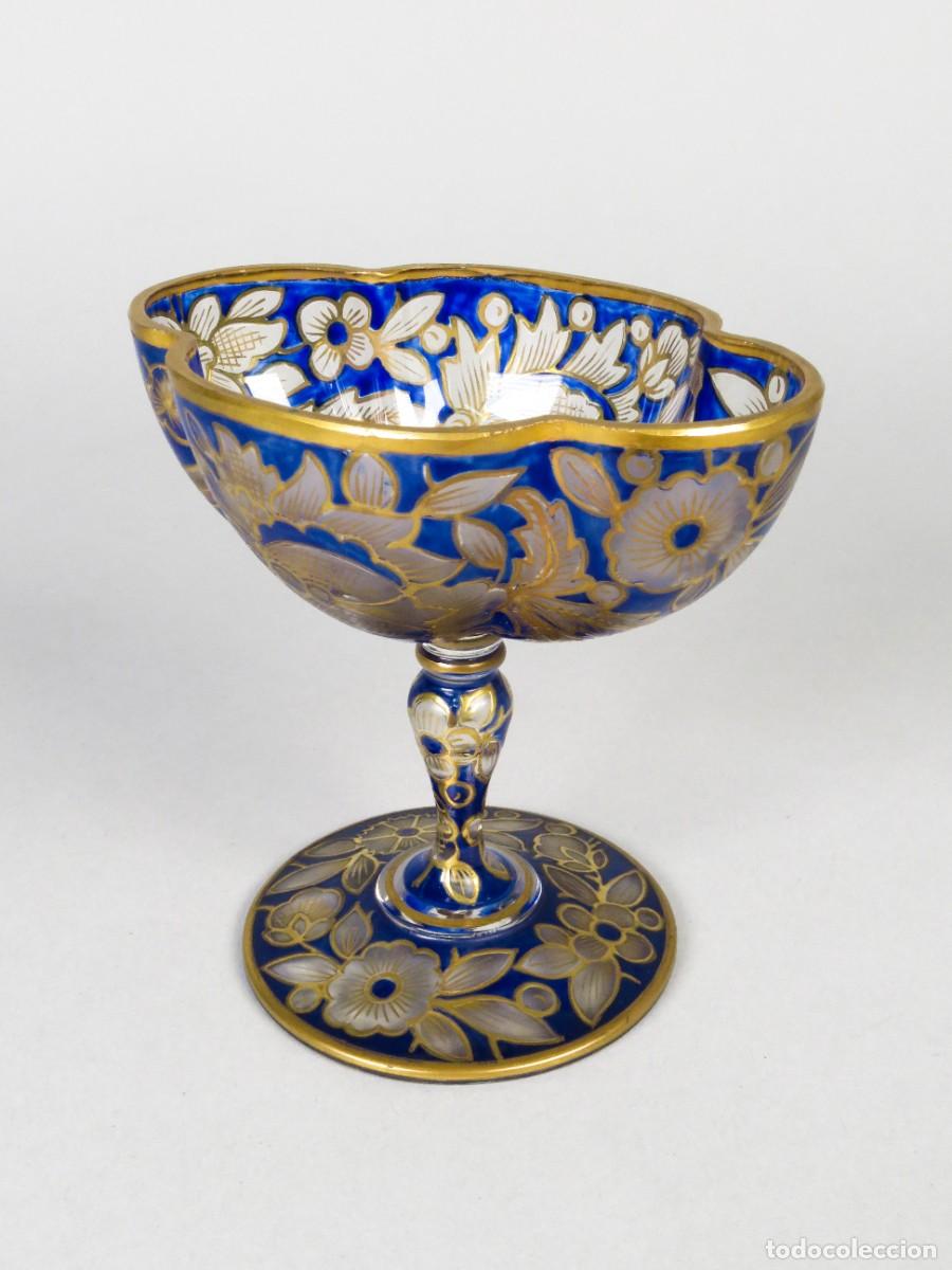Antig&uuml;edades: Salero bohemio cristal dorado y azul hacia 1920