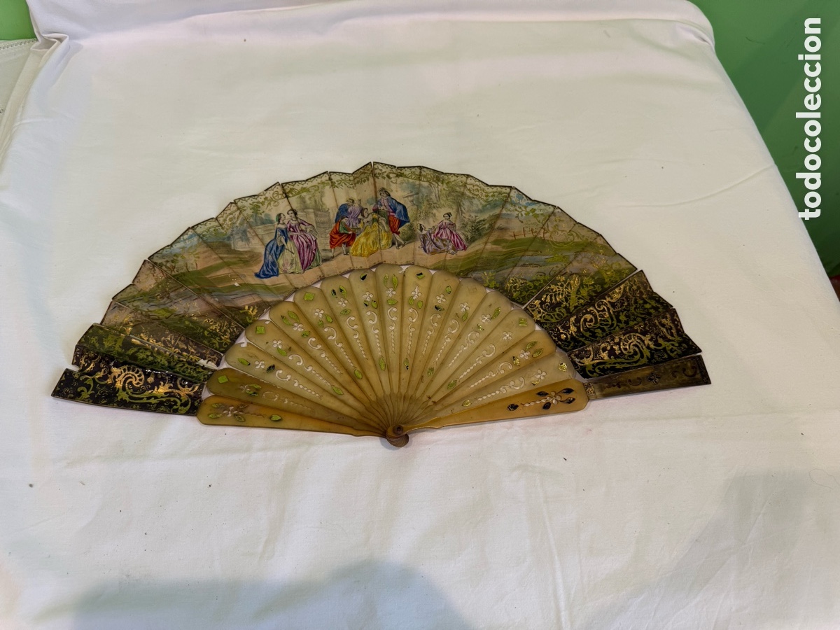 Antig&uuml;edades: Antiguo abanico isabelino siglo XIX doble cara pintado escena galante dorados varillaje