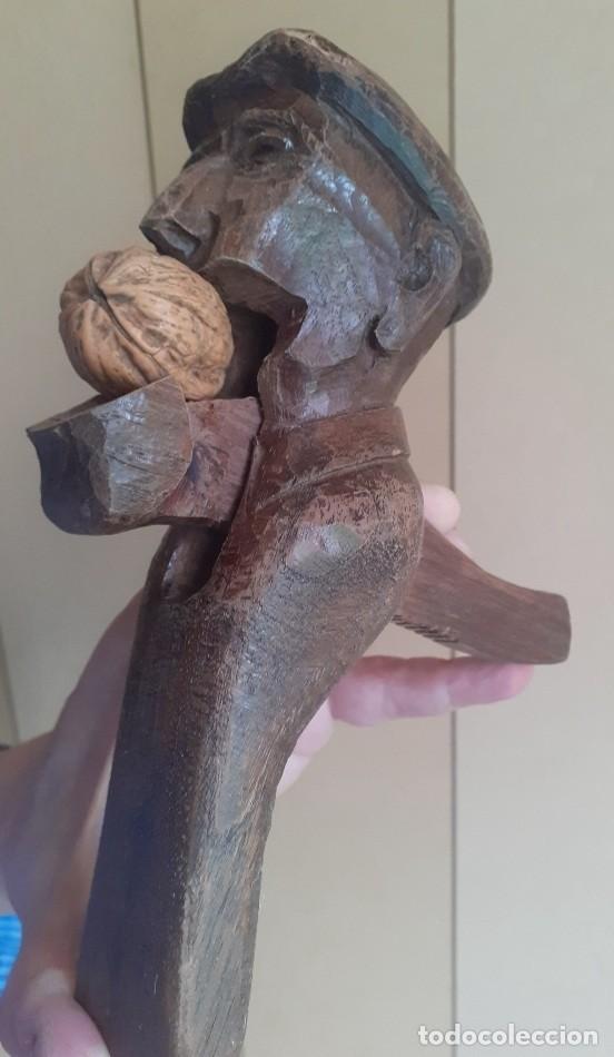 Antig&uuml;edades: Casca nueces artesanal madera aldeano casca avellanas y casca almendras raro &uacute;nico en Todocoleccion