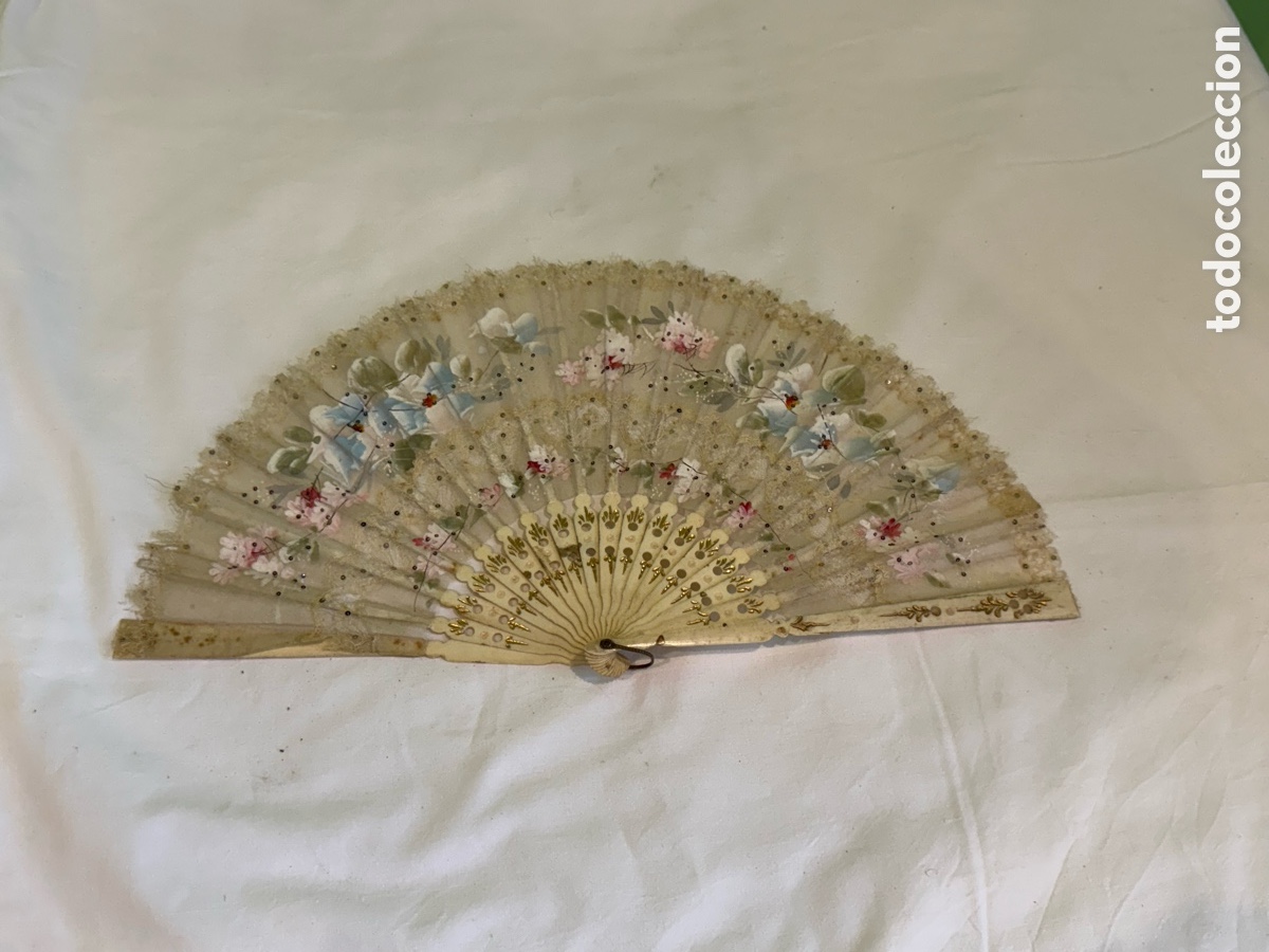 Antig&uuml;edades: Abanico isabelino siglo XIX pintado a mano sobre seda encaje antiguo