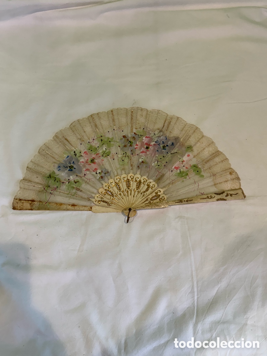 Antig&uuml;edades: Abanico isabelino siglo XIX pintado a mano sobre seda encaje antiguo