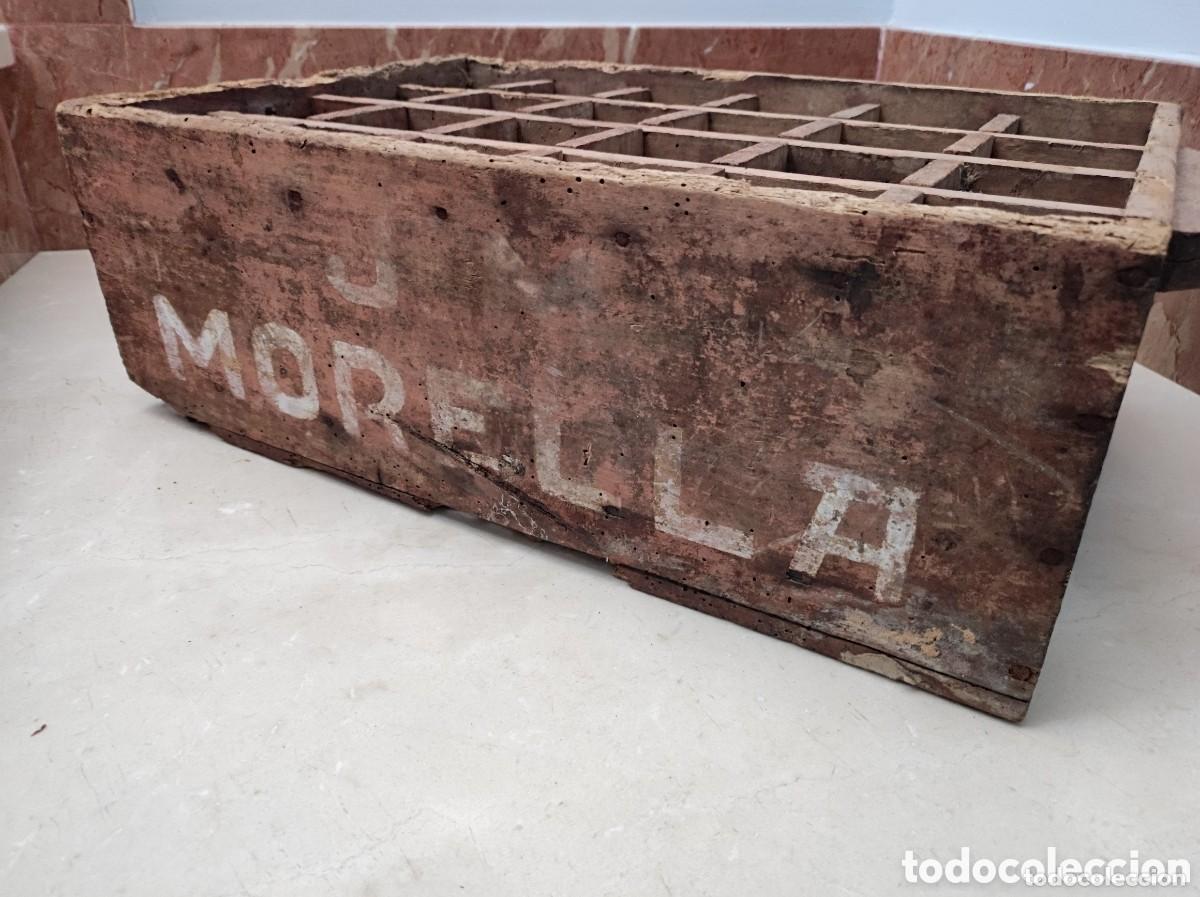 Antig&uuml;edades: Antigua caja madera para botellas gaseosas y sifones Juan Masia Morella numero 42 rara