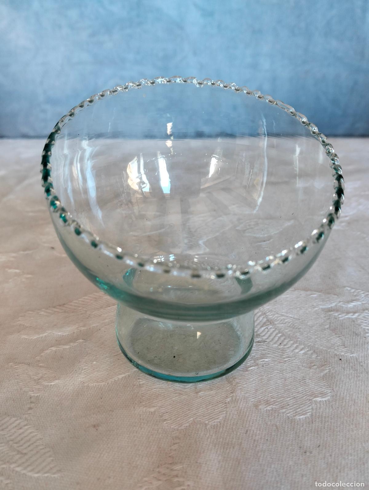 Antig&uuml;edades: Copa cuenco antigua de cristal soplado cuna de ni&ntilde;o Jes&uacute;s bel&eacute;n de los a&ntilde;os 60