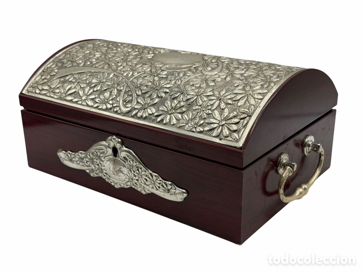 Antig&uuml;edades: Antigua Caja Plateada Grande