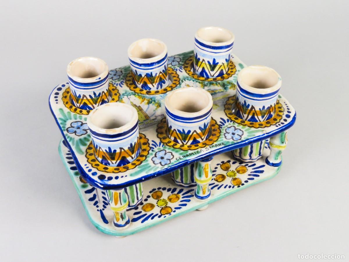 Antig&uuml;edades: Soporte de cer&aacute;mica esmaltada para vasos Triana Alfar Santa Ana hacia a&ntilde;os 40