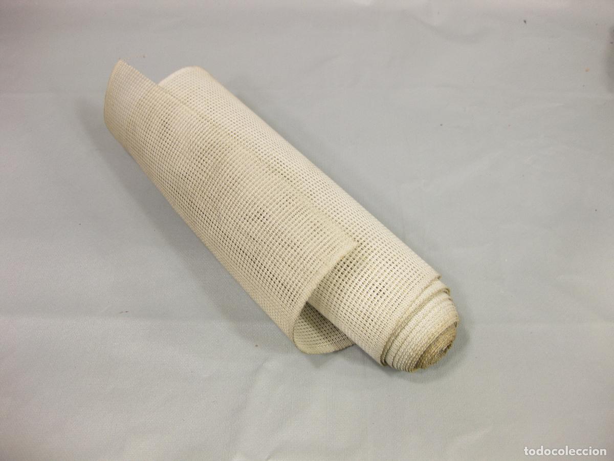 Antig&uuml;edades: ANTIGUO ROLLO DE MALLA PL&Aacute;STICA. A&Ntilde;OS 60