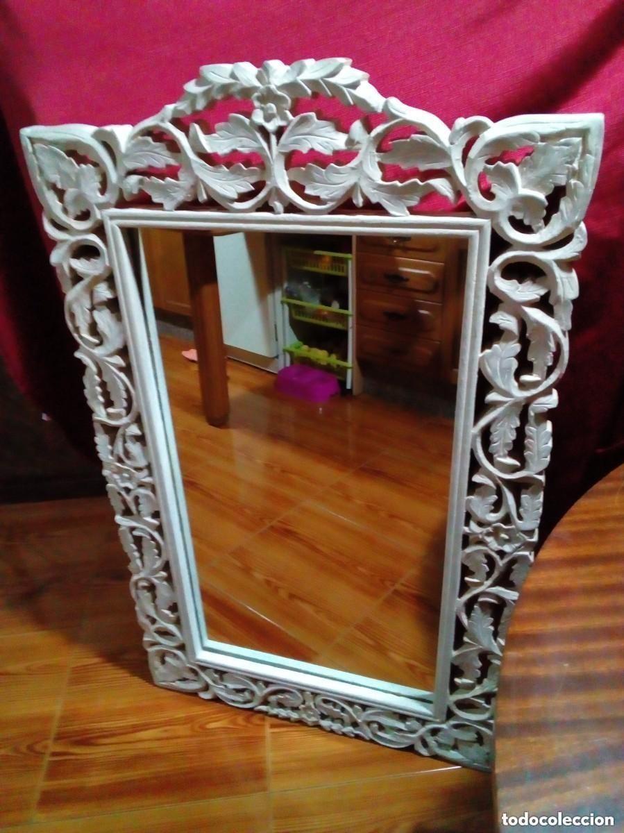 Antig&uuml;edades: PRECIOSO ESPEJO CON MARCO DE MADERA TALLADA