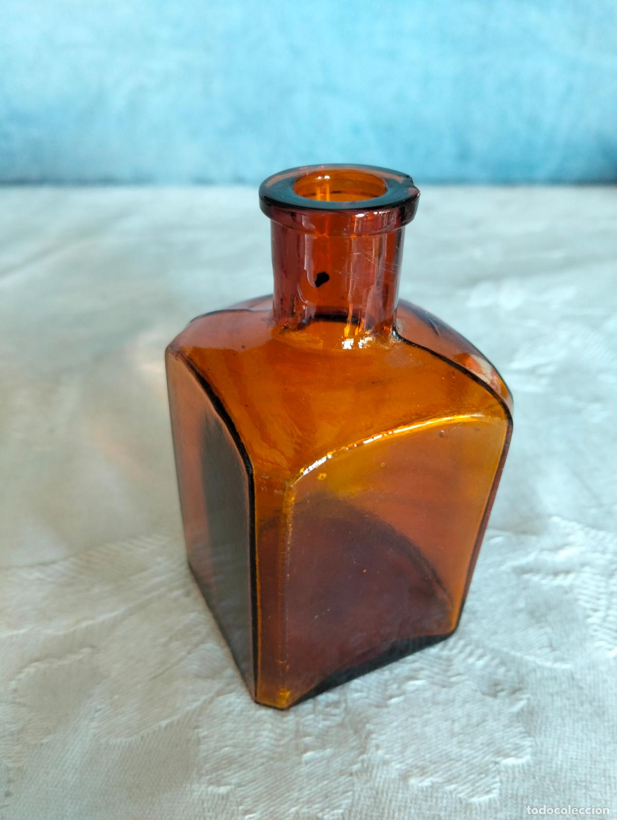 Antig&uuml;edades: Pareja de botella botellas frascos de medicamento de cristal marr&oacute;n farmacia de los a&ntilde;os 40-50