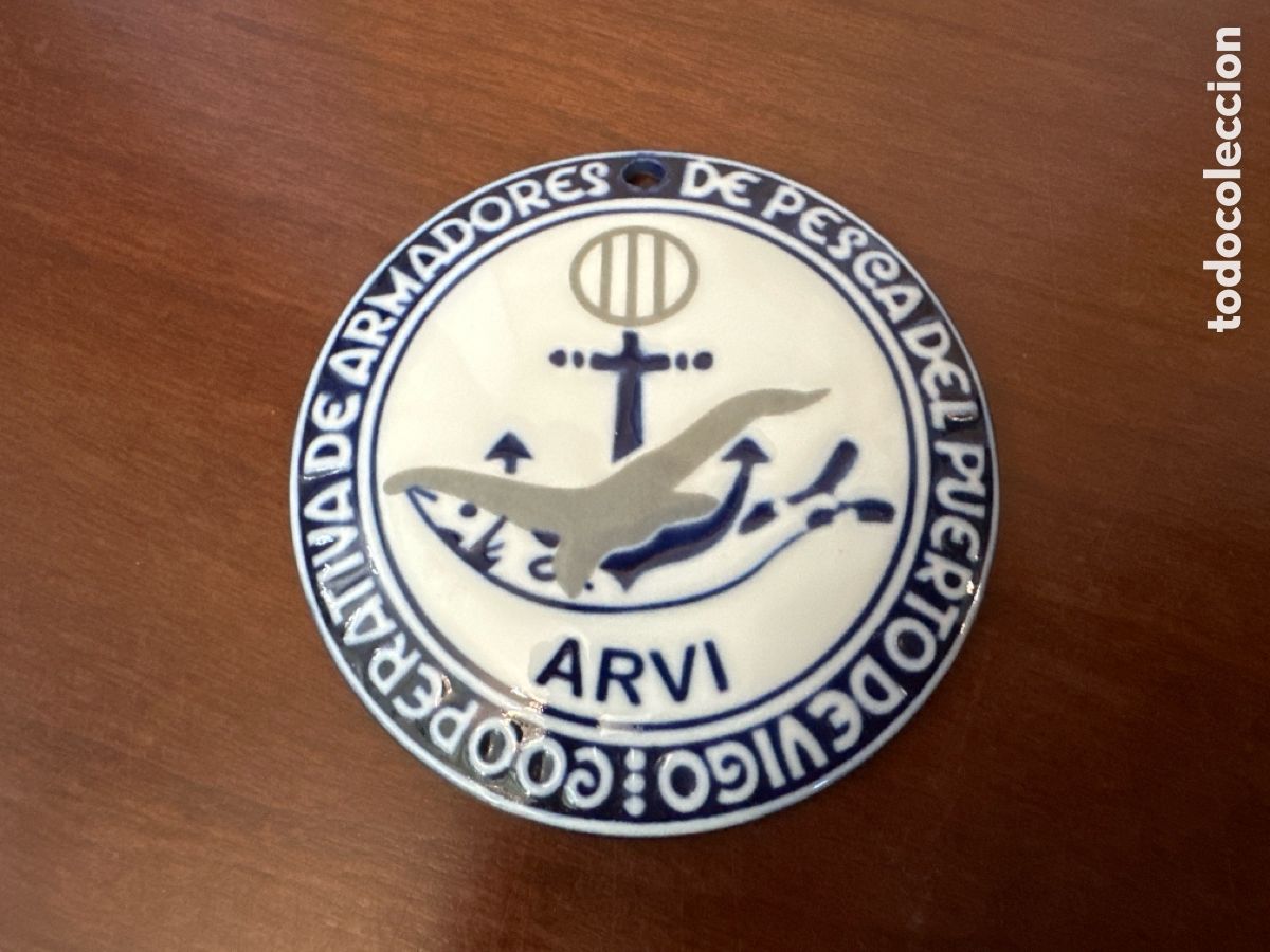 Antig&uuml;edades: Medalla de Sargadelos. ARMADORES DE PESCA DEL PUERTO DE VIGO ( ARVI )