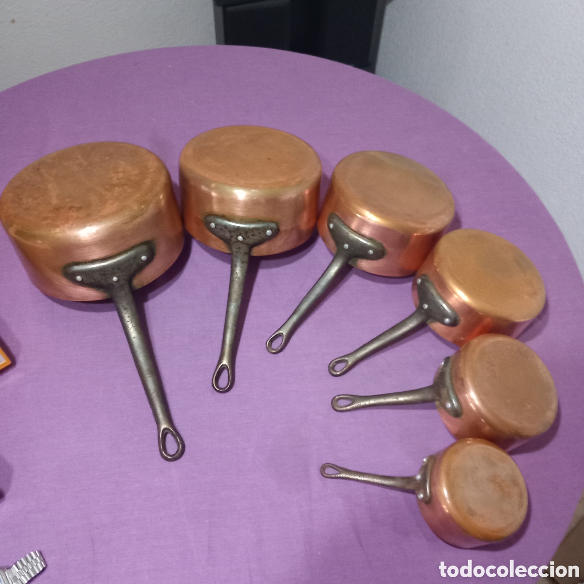 Oggetti Antichi: ANTIGUO JUEGO DE 6&times;CAZOS DE COBRE(LES CUIVRES DE FAUCOGNEY/Francia)