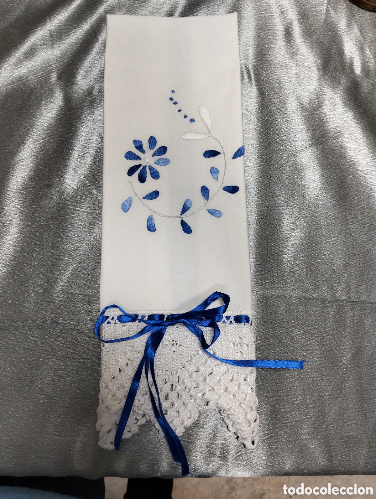 Antig&uuml;edades: Toalla bordadas de hilo.