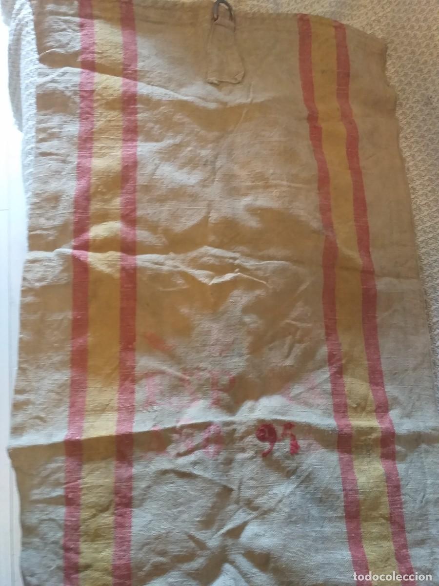 Antig&uuml;edades: Saca de correos antigua