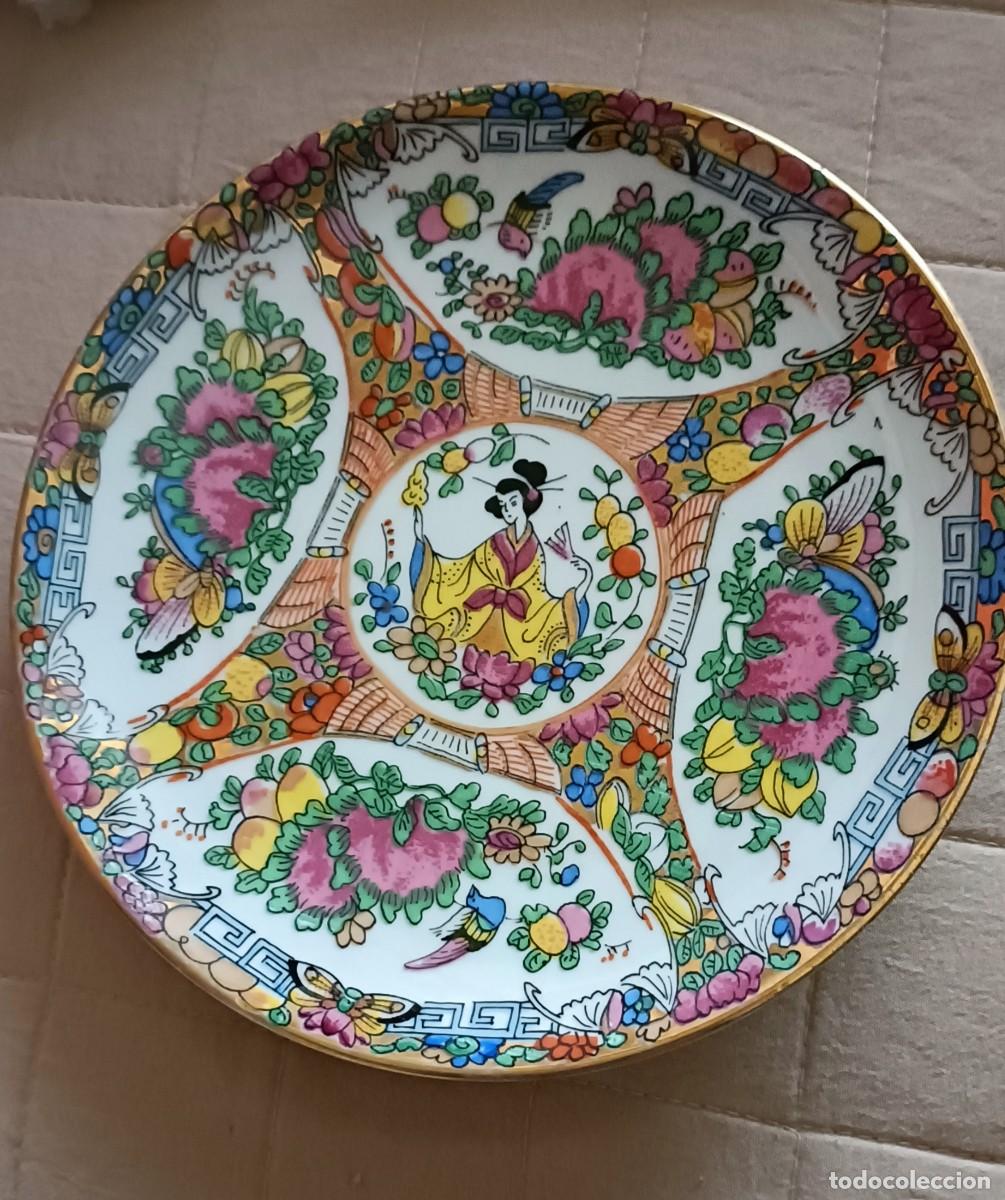 Antig&uuml;edades: Plato decorativo porcelana china Macao