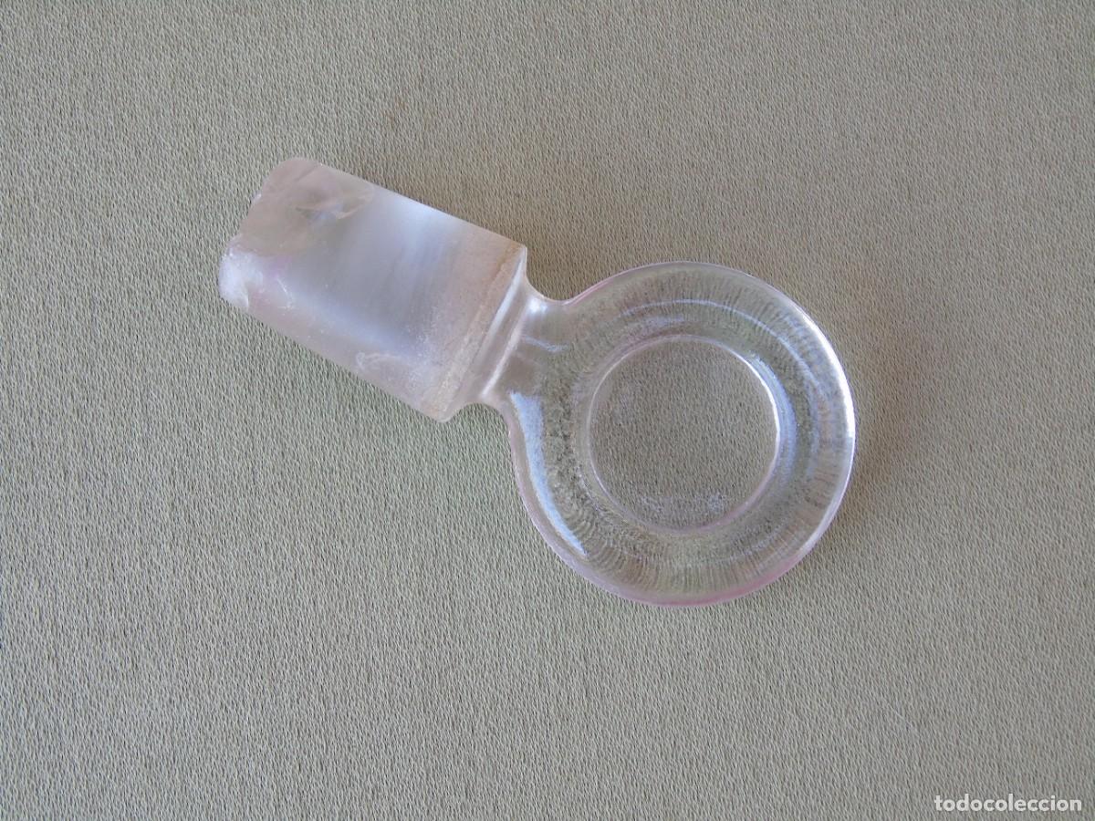 Antig&uuml;edades: TAP&Oacute;N DE CRISTAL ANTIGUO. AGARRE PLANO Y REDONDO. PARA BOTELLA, LICORERA, FARMACIA.