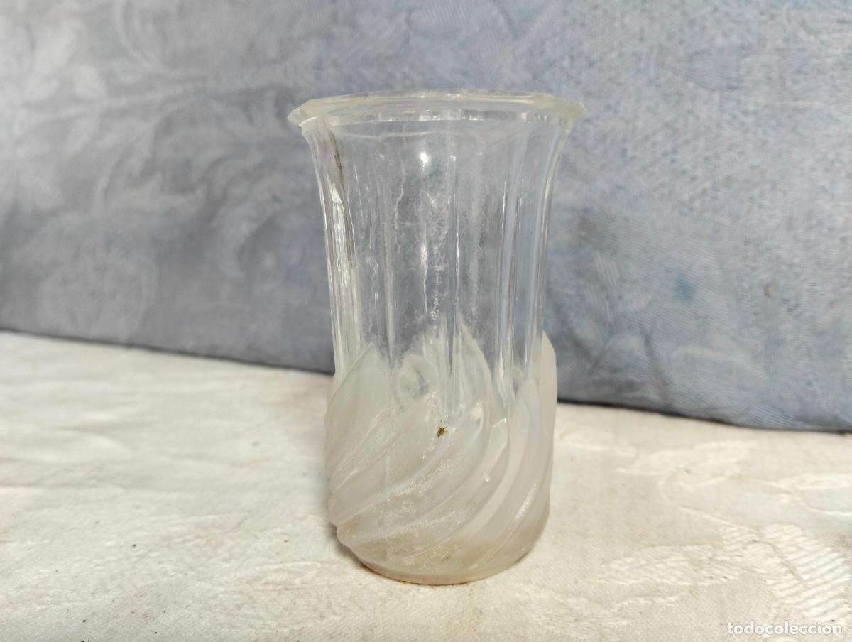 Antig&uuml;edades: Jarr&oacute;n florero de cristal prensado transparente de los a&ntilde;os 60-70 vintage