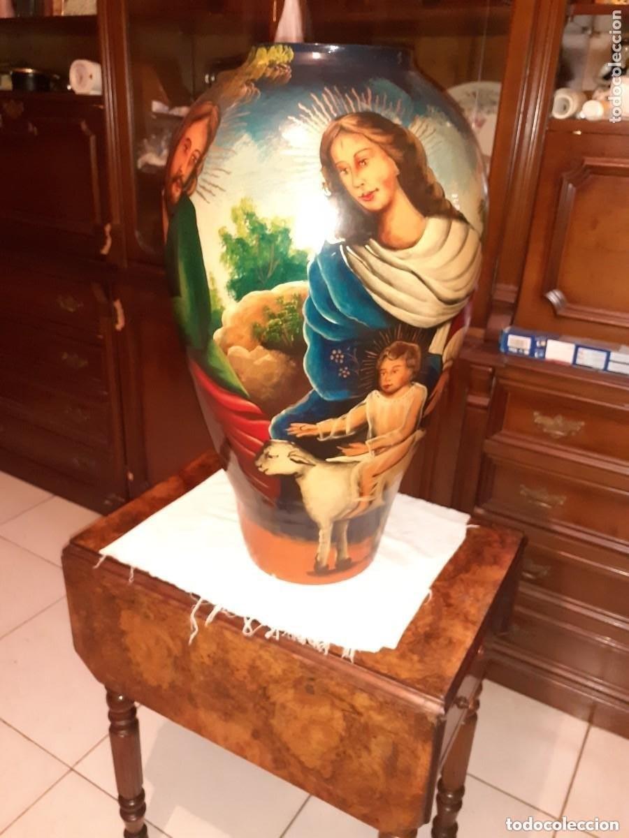 Antig&uuml;edades: Excepcional Tinaja de Barro Negro. Procedente de Mexico. Firmada..