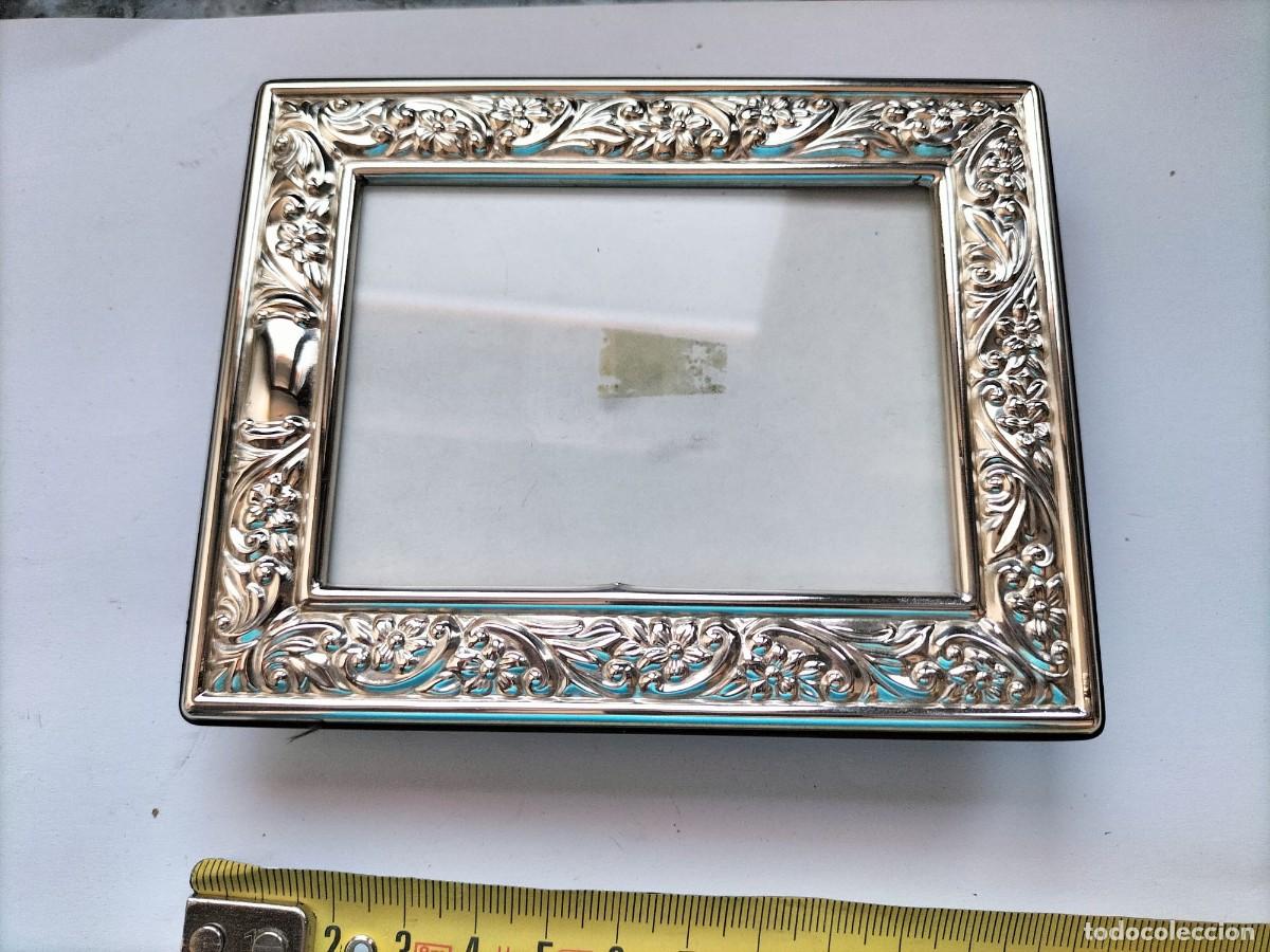 Antig&uuml;edades: Marco de fotos en plata de ley