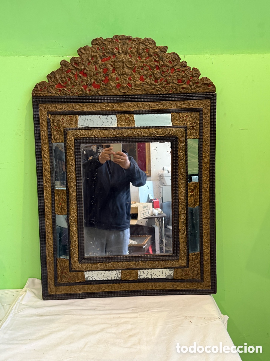 Antig&uuml;edades: Antiguo espejo con marco tallado dorado copete barroco madera original siglo XIX