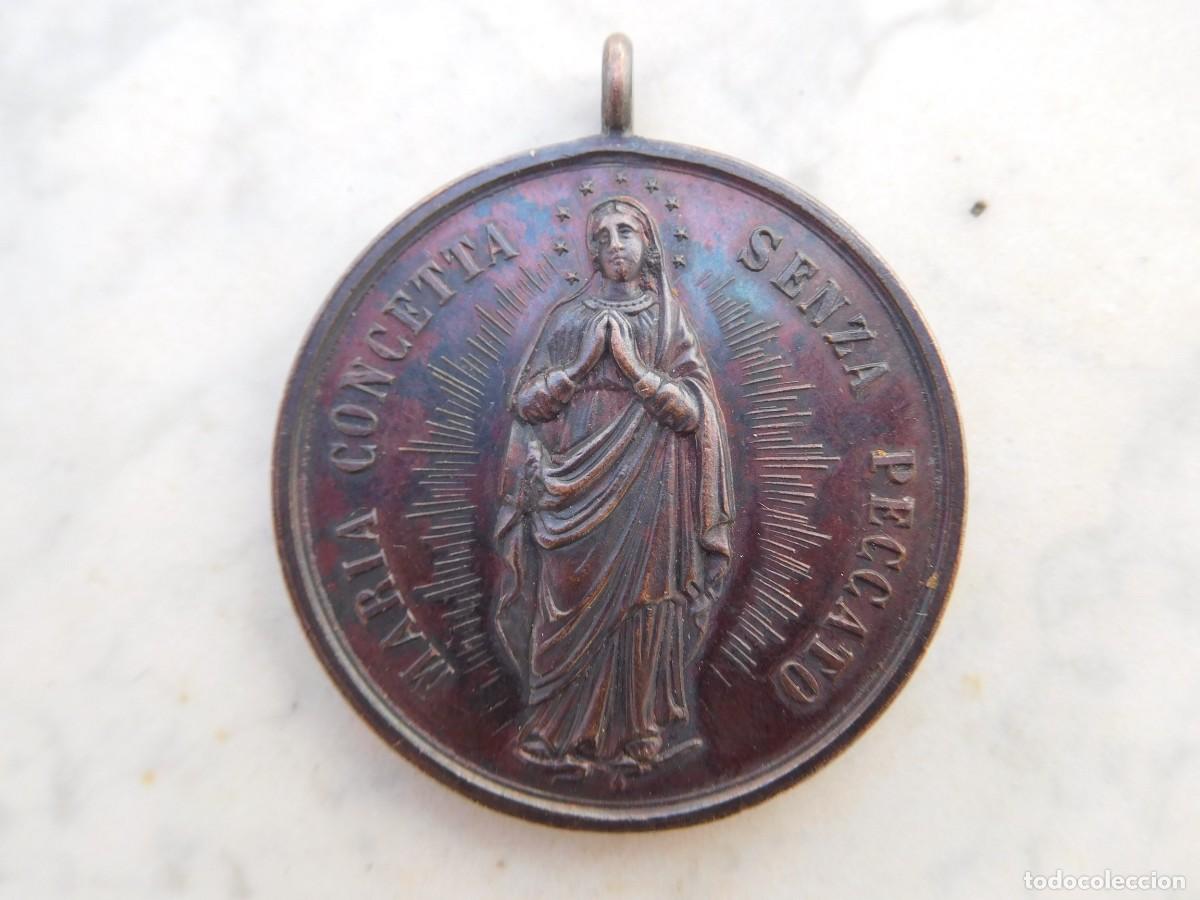 Antig&uuml;edades: Medalla antigua de cobre Virgen Maria y Papa Le&oacute;n XIII