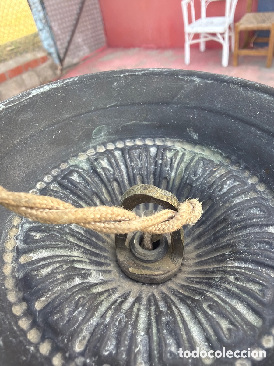 Antig&uuml;edades: L&aacute;mpara art noveau de techo con cristal tallado