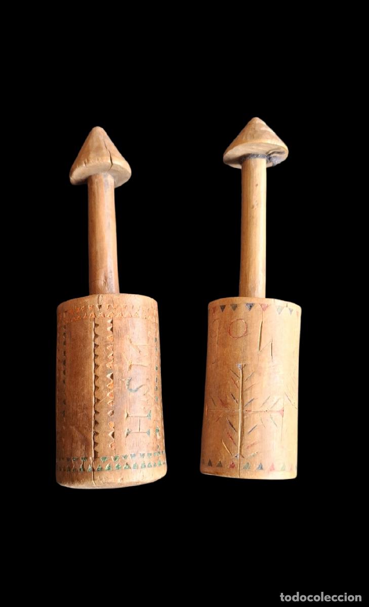 Antig&uuml;edades: (ANT-260408)PASADORES POLICROMADOS PARA COLLAR DE OVEJA MADERA DE BOJ - ARTE PASTORIL