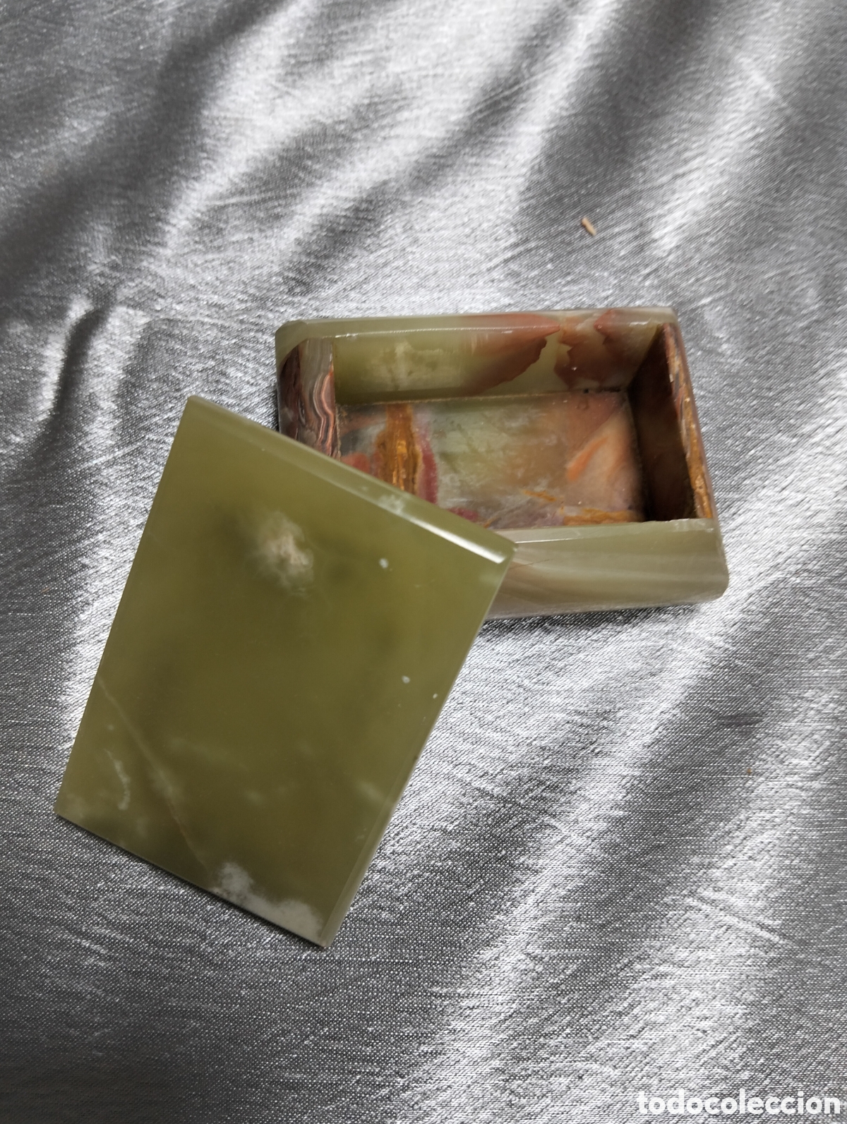 Antig&uuml;edades: &nbsp;joyero o caja piedra - Foto 1