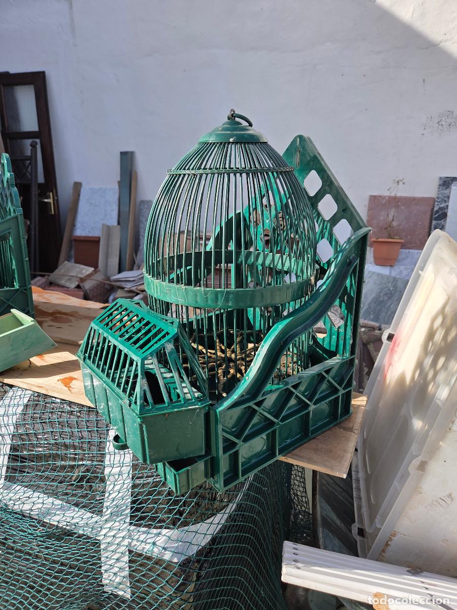 Antig&uuml;edades: jaula con caja de pajaros perdices