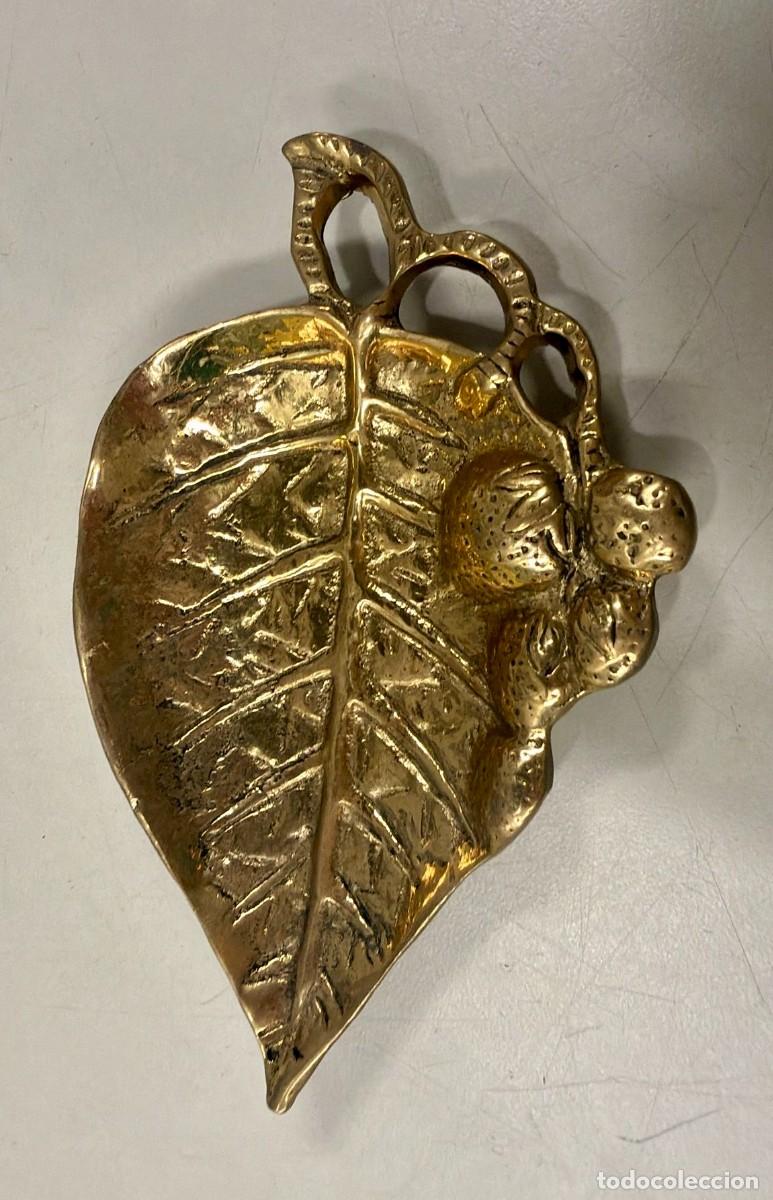 Antig&uuml;edades: Cenicero de hoja vintage.