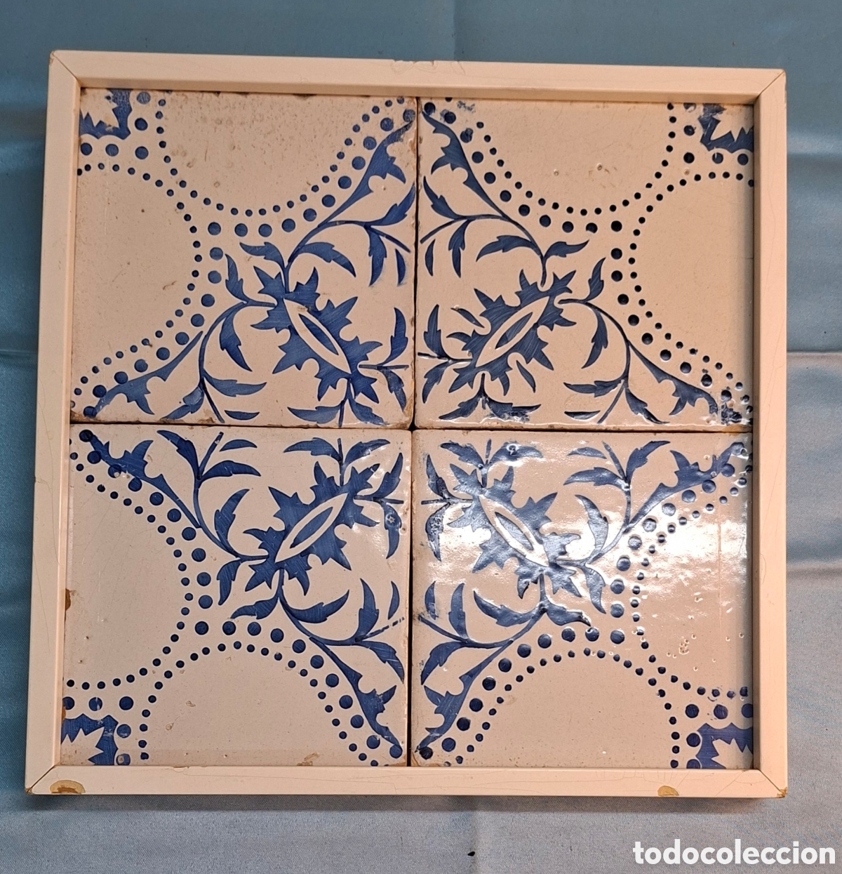 Antig&uuml;edades: Cuadro con 4 azulejos decorativos