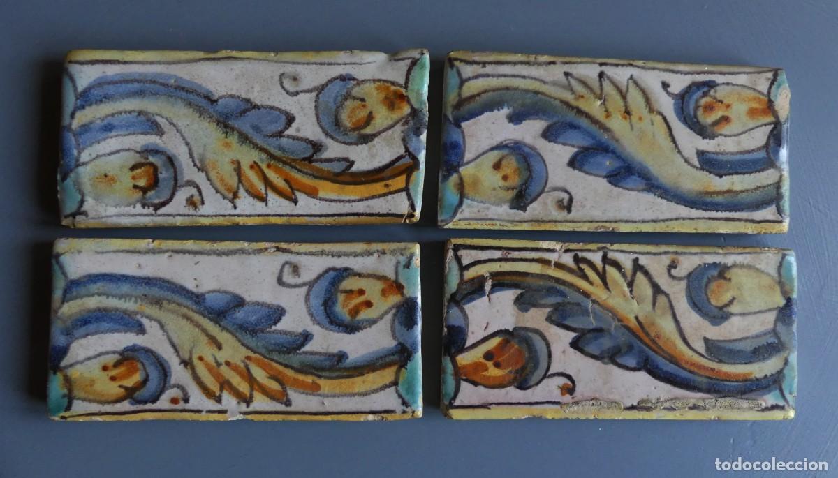 Antig&uuml;edades: LOTE DE 4 AZULEJOS VALENCIANOS DEL SIGLO XVIII DE CENEFA( SOLO RECOGIDA )