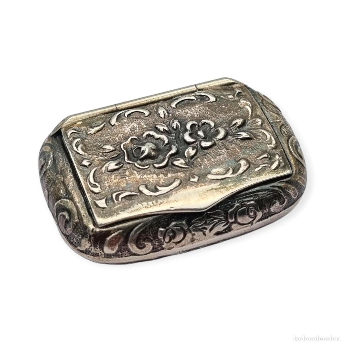 Antig&uuml;edades: Caja peque&ntilde;a plata 925 italiana grabada con flores, Milano, circa 1970