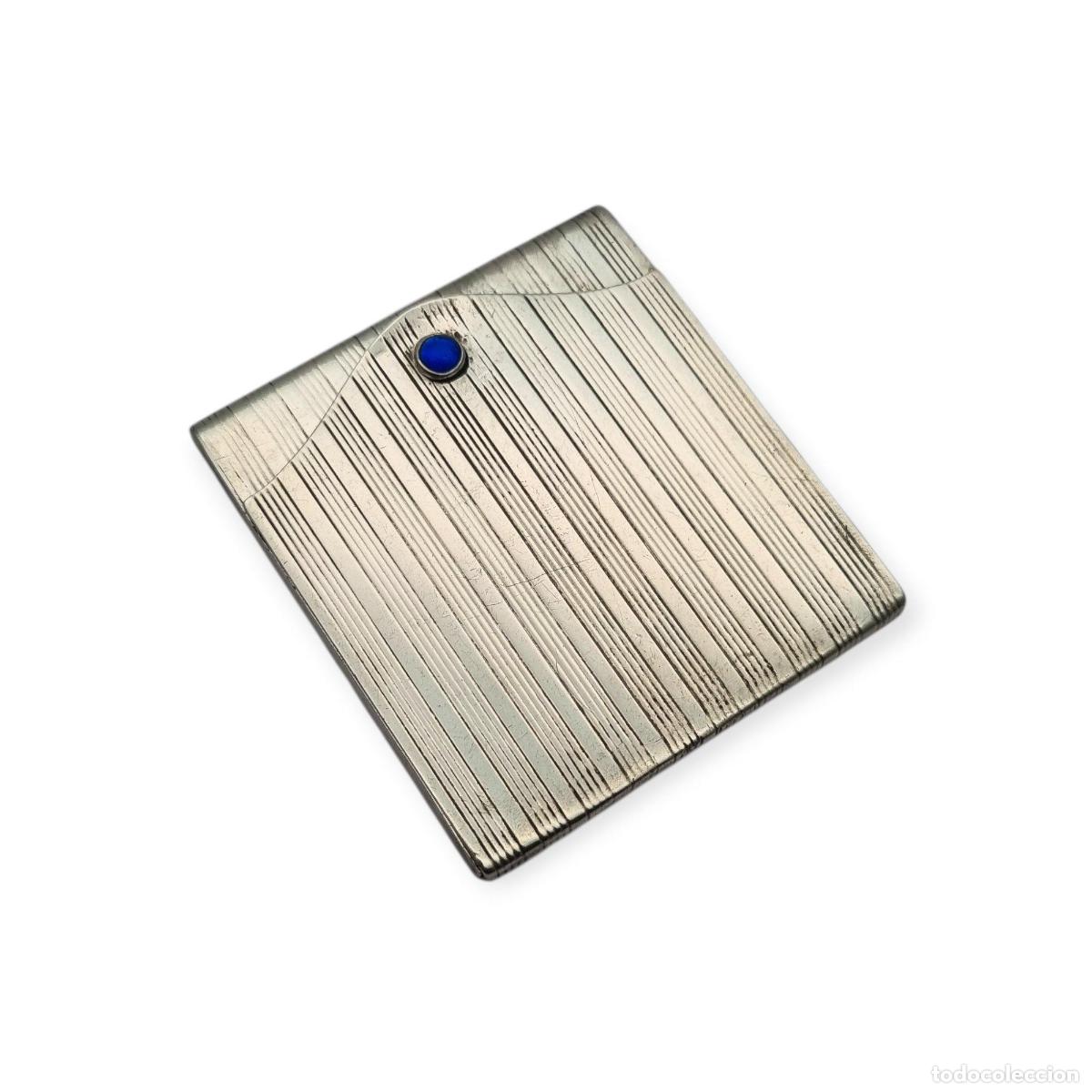 Antig&uuml;edades: Caja de cerillas Art Deco en plata 800 estriada con cabuj&oacute;n azul, Europa 1930-40