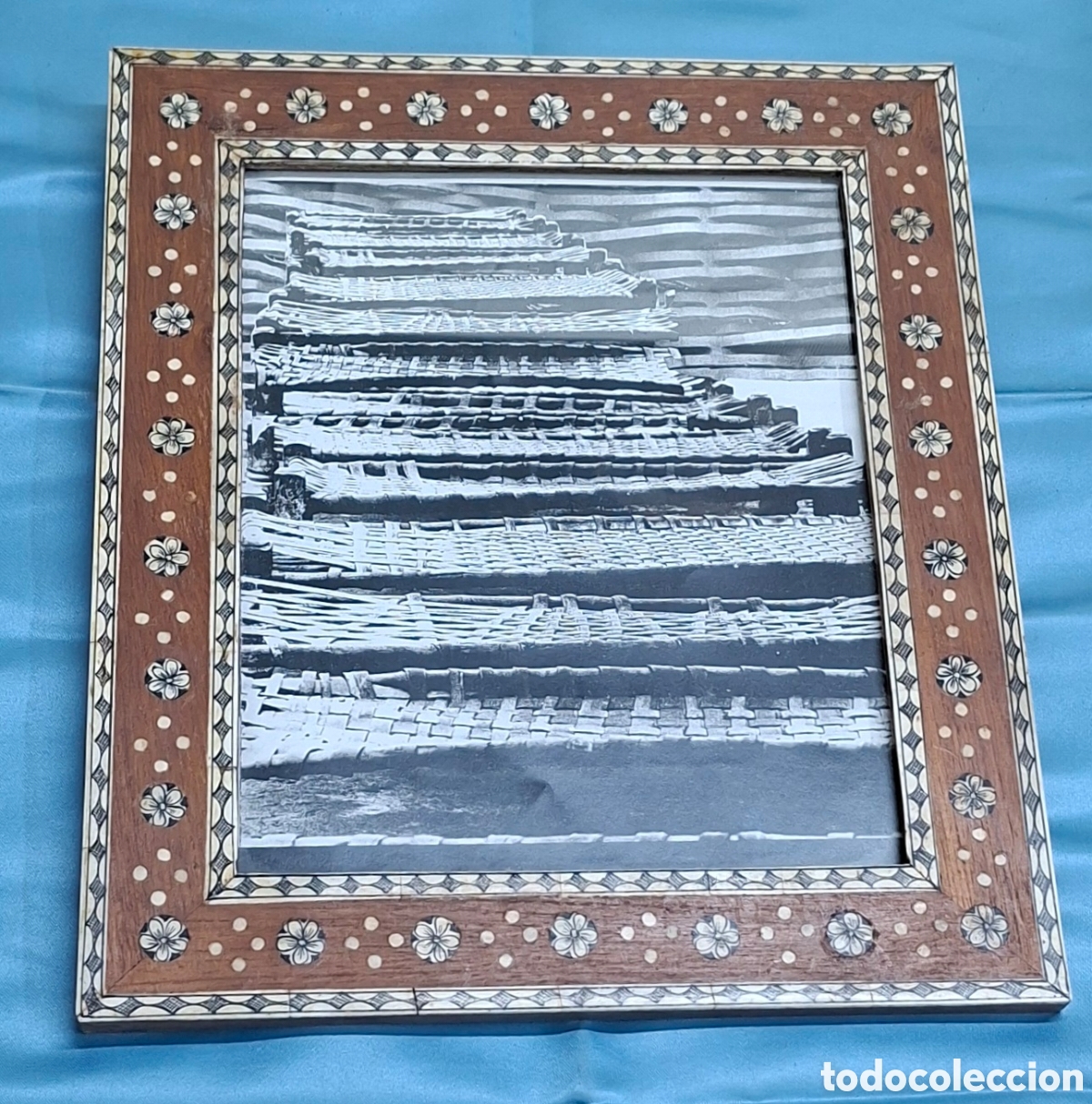 Antig&uuml;edades: Marco de taracea con incrustaciones de hueso - Foto 5