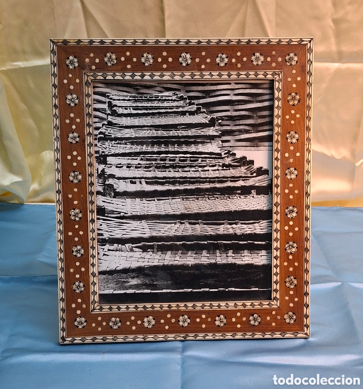 Antig&uuml;edades: Marco de taracea con incrustaciones de hueso - Foto 10