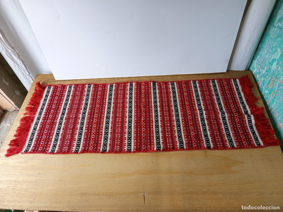 Antig&uuml;edades: Alfombra de lana antigua