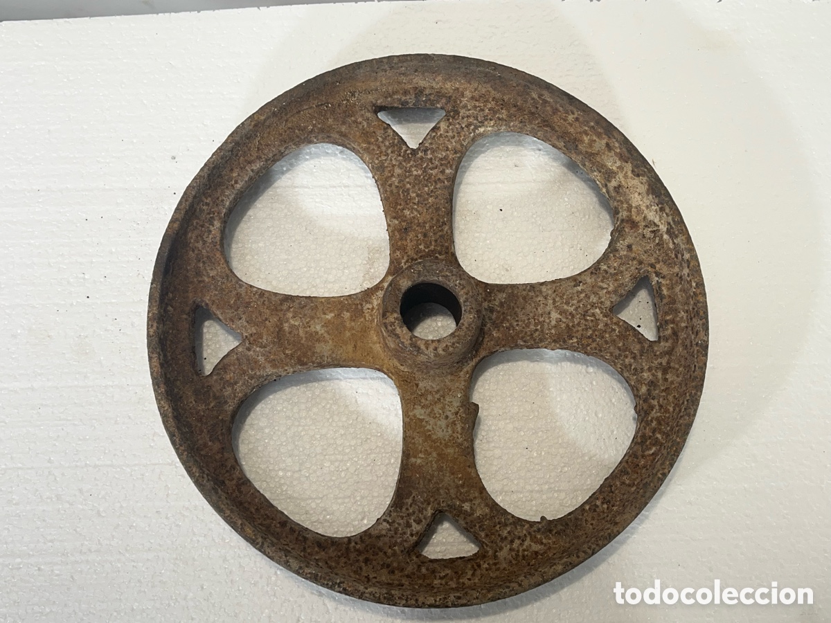 Antig&uuml;edades: Rueda para polea de hierro fundido