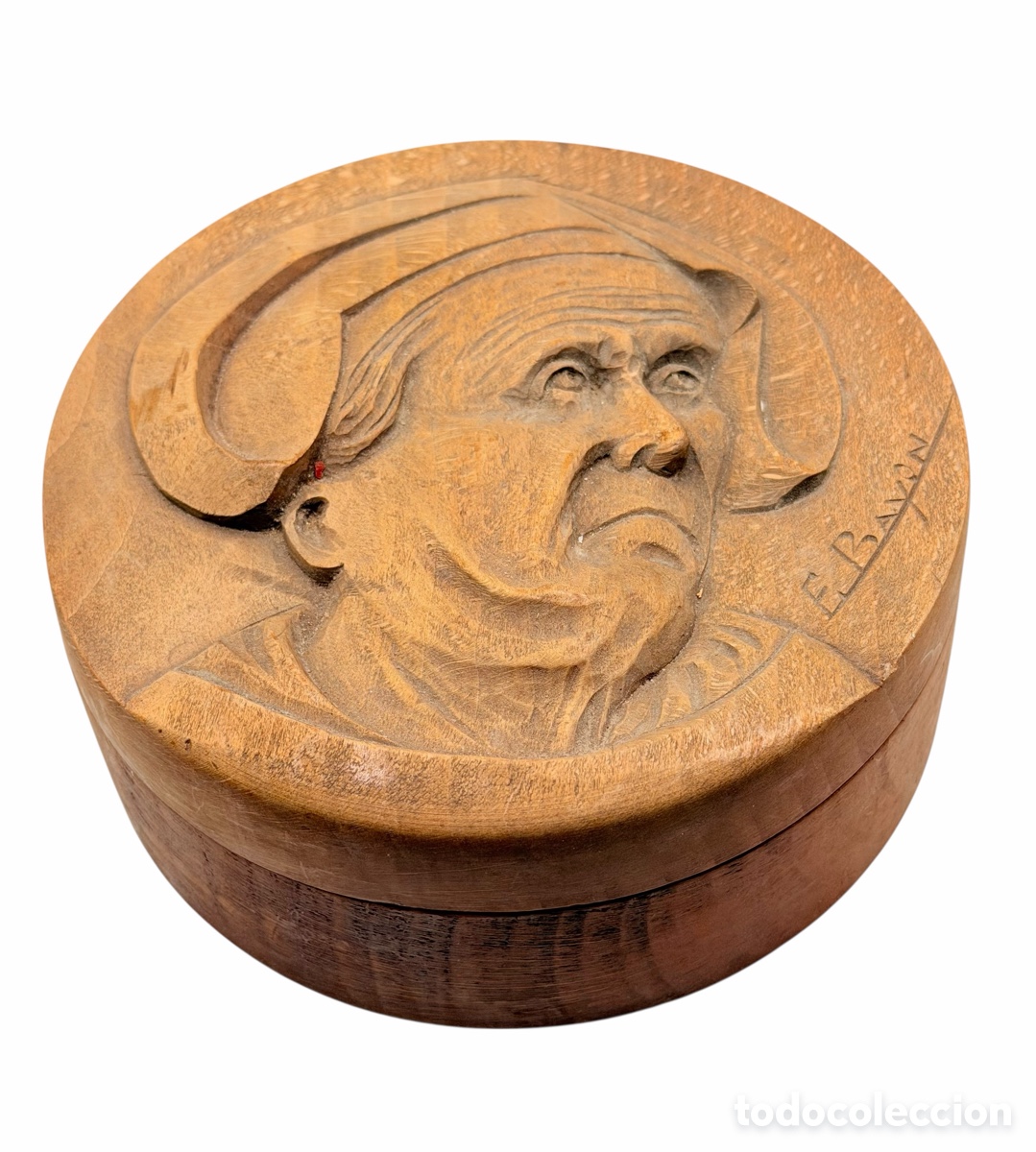 Antig&uuml;edades: Antigua Caja Vasca de Madera