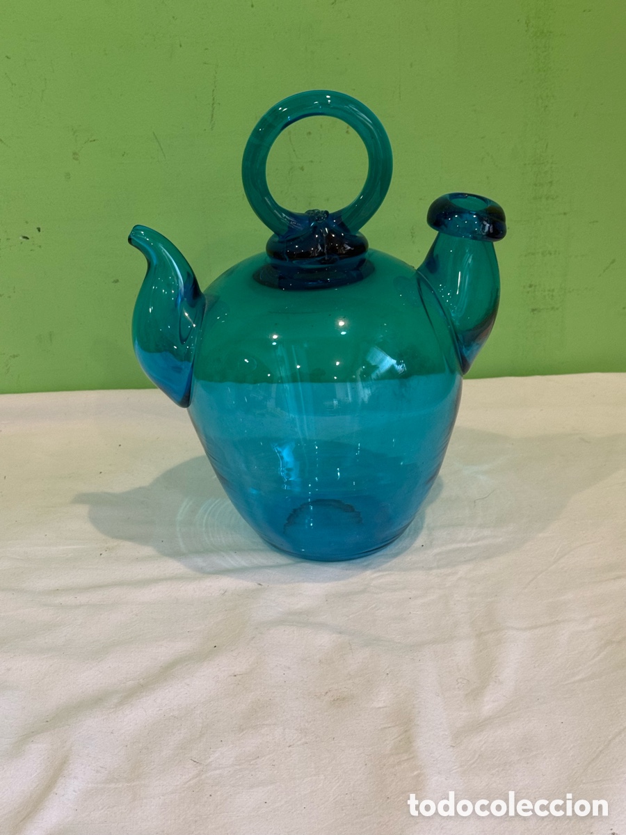Antig&uuml;edades: Botijo catal&aacute;n de cristal soplado azul siglo XIX