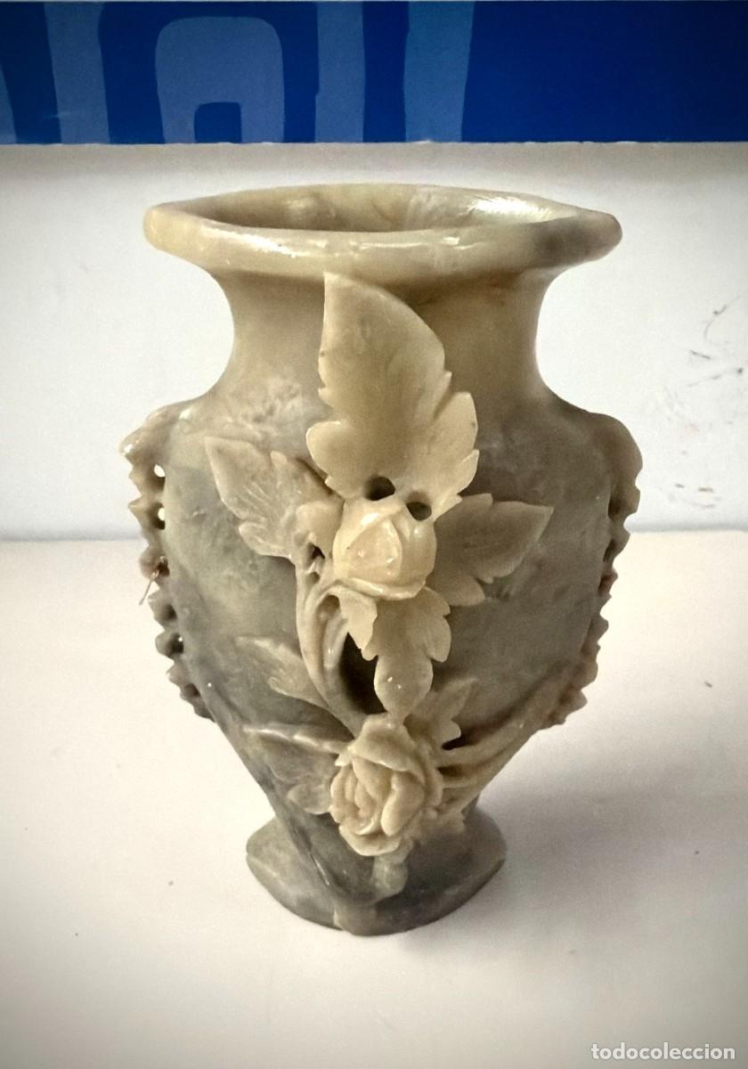 Antig&uuml;edades: Jarr&oacute;n tallado a mano de piedra de jab&oacute;n