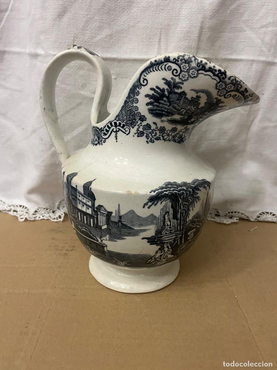 Antig&uuml;edades: CERAMICA - ANTIGUA JARRA DE LA FABRICA PICKMAN - ESCENA ROMANTICA , PERFECTO ESTADO 22X20 CM.