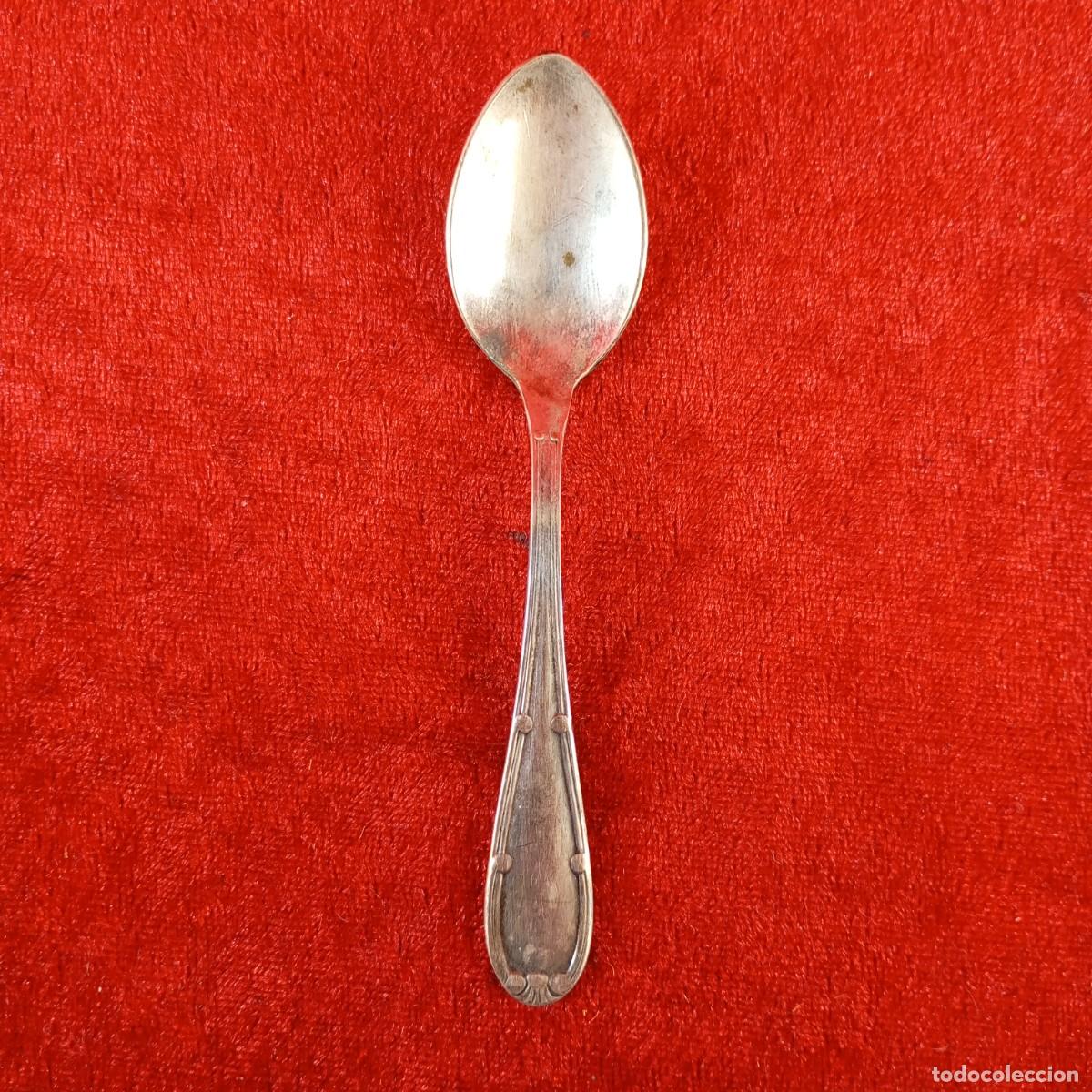 Antig&uuml;edades: CUCHARILLA DE CAF&Eacute; - EN BA&Ntilde;O DE PLATA - DETALLES EN RELIEVE - 110 X 20 MM / 2865