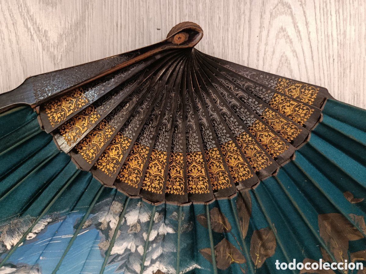 Antig&uuml;edades: Abanico de madera y seda pintada. - Foto 4