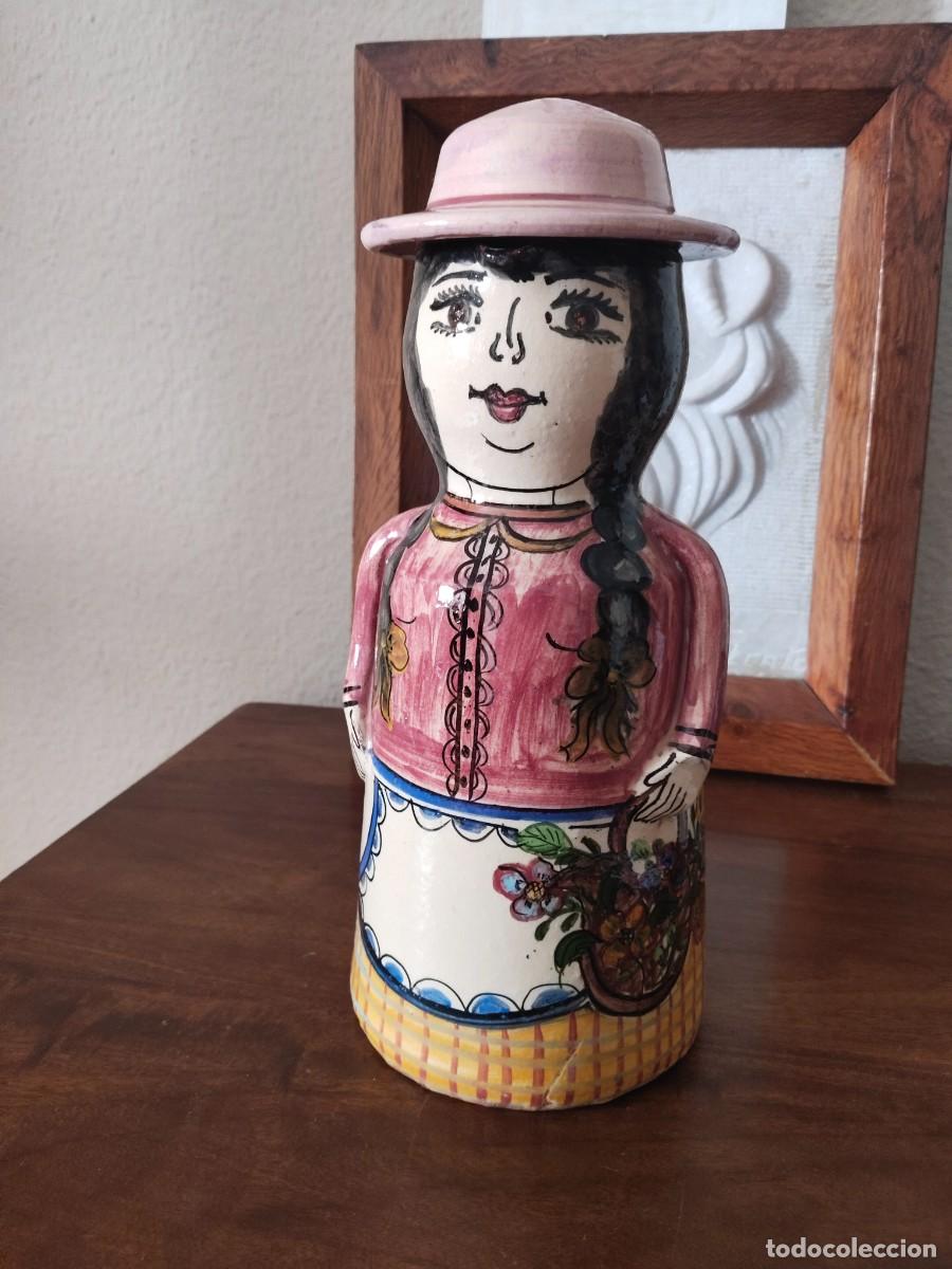 Antig&uuml;edades: Curiosa Jarra en forma de mujer. Cer&aacute;mica de Corval, Portugal.