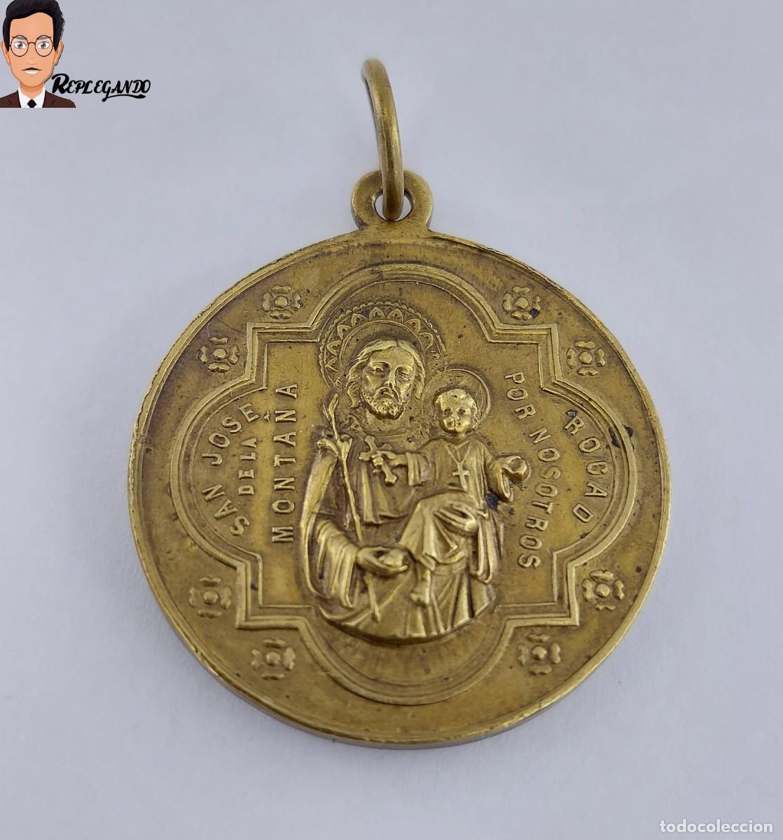 Antig&uuml;edades: MEDALLA RELIGIOSA ANTIGUA VIRGEN DE LOS DESAMPARADOS Y SAN JOS&Eacute; DE LA MONTA&Ntilde;A / METAL DORADO A&Ntilde;OS 50