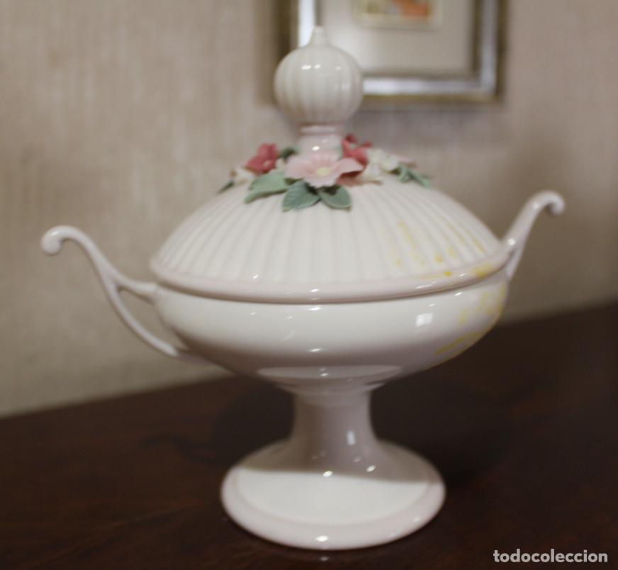 Antig&uuml;edades: Vasija de cer&aacute;mica de Lladr&oacute;