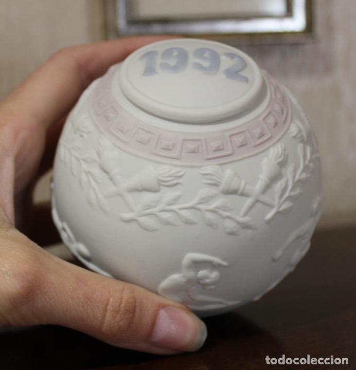 Antig&uuml;edades: Bola de cer&aacute;mica de Lladr&oacute; 1992