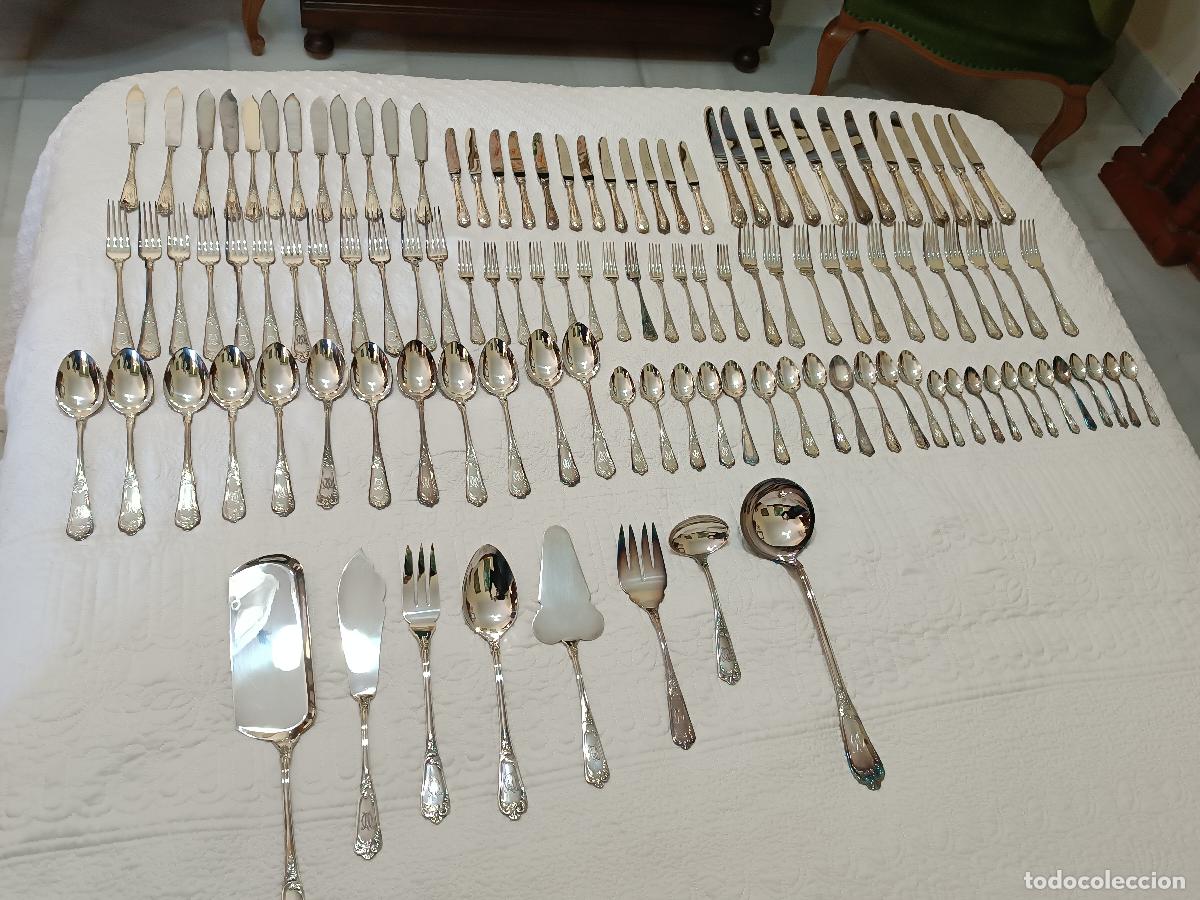 Antig&uuml;edades: CUBERTERIA LUIS XV / CRUZ DE MALTA / EN PLATA DE LEY 925 Y 116 PIEZAS