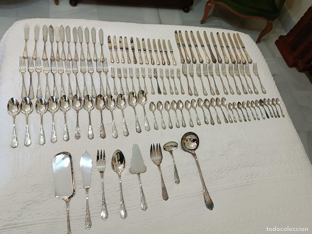 Antig&uuml;edades: CUBERTERIA LUIS XV / CRUZ DE MALTA / EN PLATA DE LEY 925 Y 116 PIEZAS