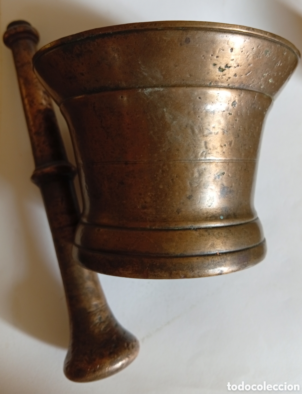 Antig&uuml;edades: Bronce metal muy antiguo almirez mortero siglo XVIII